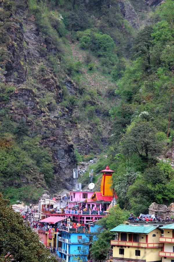 yamunotri-valley-temple-shrine-goddess-yamuna-nestled-himalayan-uttarakhand-india-selective-focus-blur-288392540